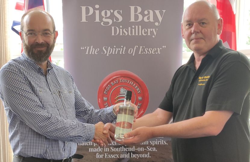 James Duddridge MP with Pigs Bay distillery bosses 